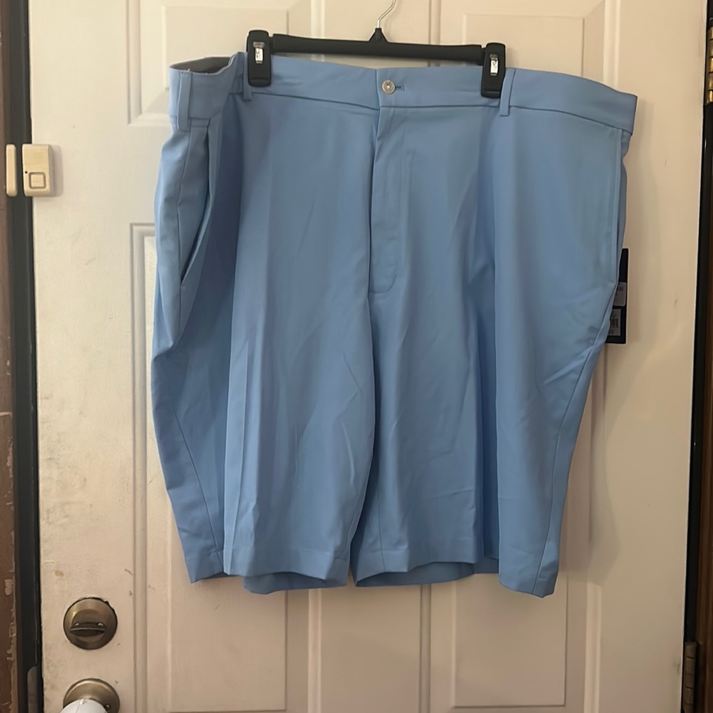 Walter Hagen Perfect 11 Golf Shorts: DAYBREAK BLUE: NEW WITH TAGS: SIZE 50
